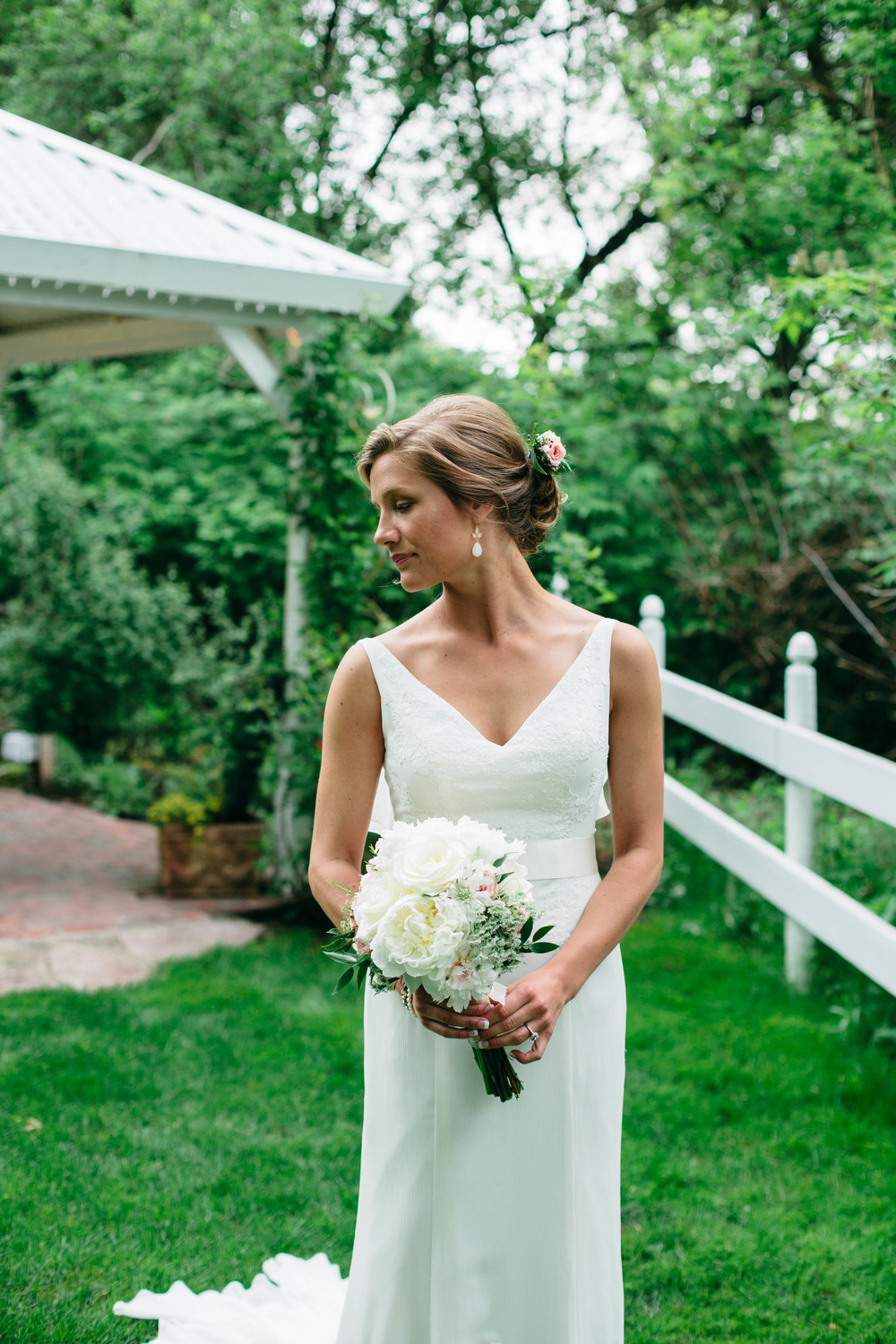 Isaac Jana Married Trellis Wedding Site Stillwater Mn