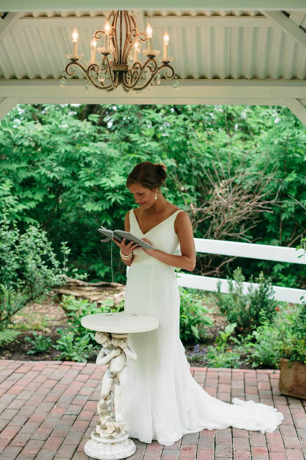 Isaac Jana Married Trellis Wedding Site Stillwater Mn