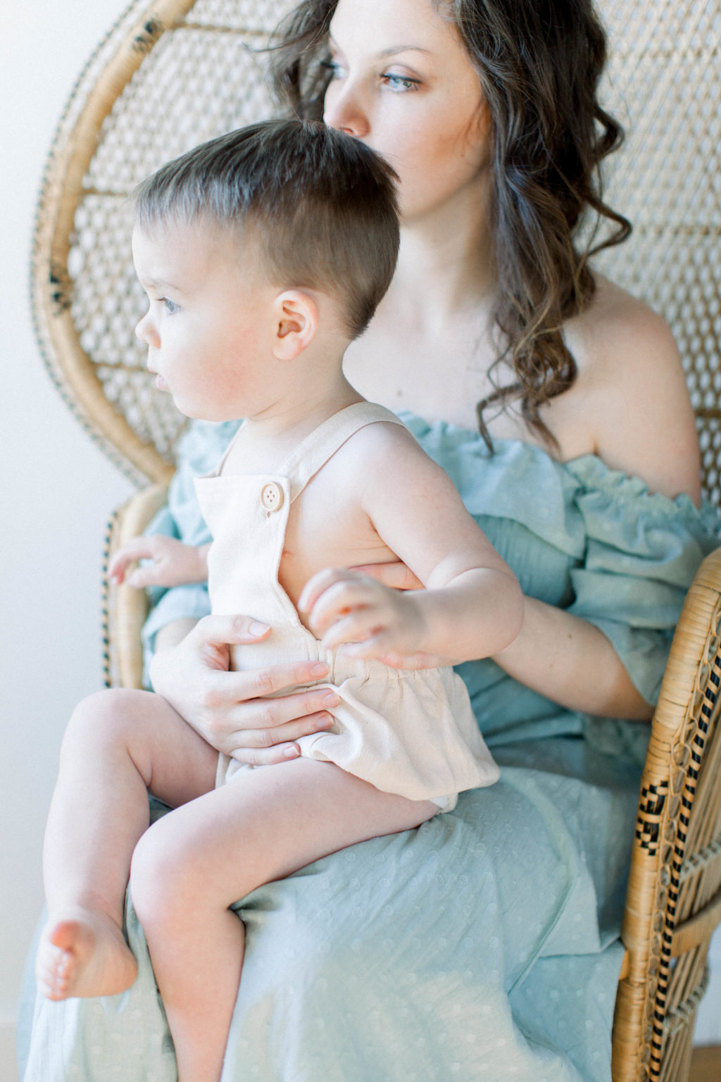 Edina, Minnesota Family & Motherhood Photographer AnaLise Motherhood